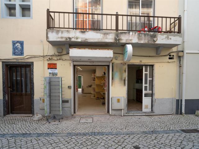 Loja venda em Pederneira, Leiria