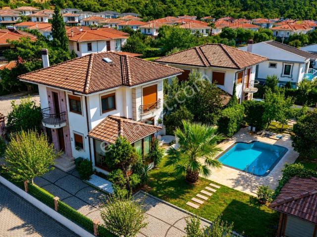 Ayvalik, Balikesir içerisinde satılık Villa