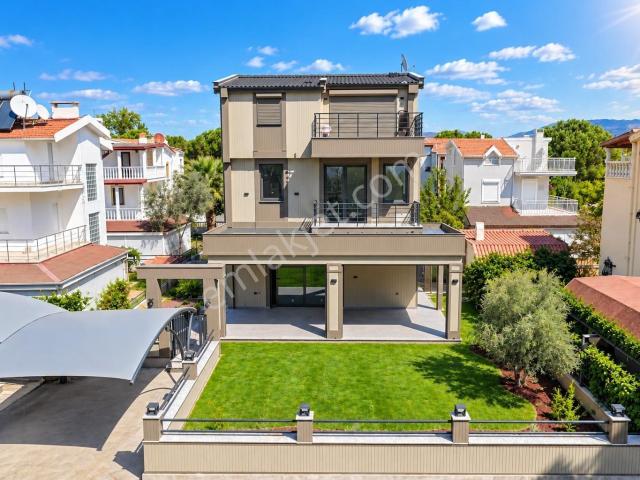 Ayvalik, Balikesir içerisinde satılık Villa
