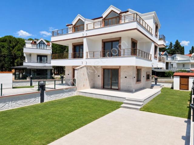 Ayvalik, Balikesir içerisinde satılık Villa