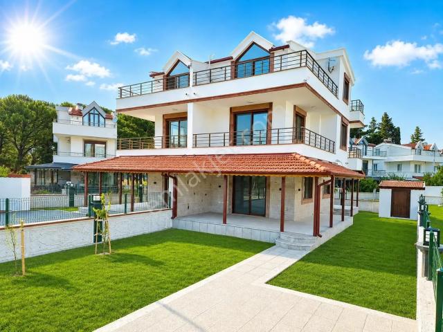 Altınova Mahallesi, Ayvalık içerisinde satılık Villa