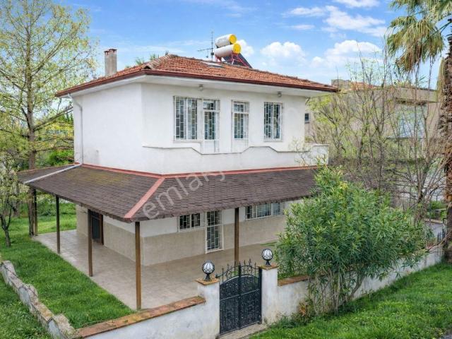 Ayvalik, Balikesir içerisinde satılık Villa