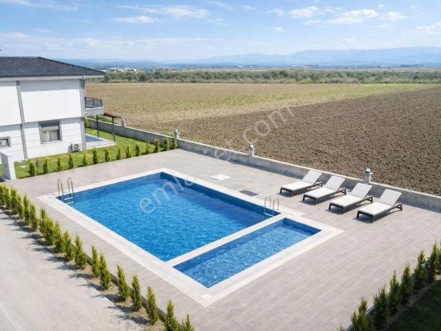 Ayvalik, Balikesir içerisinde satılık Villa