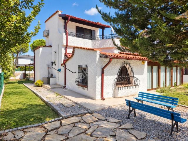 Ayvalik, Balikesir içerisinde satılık Villa