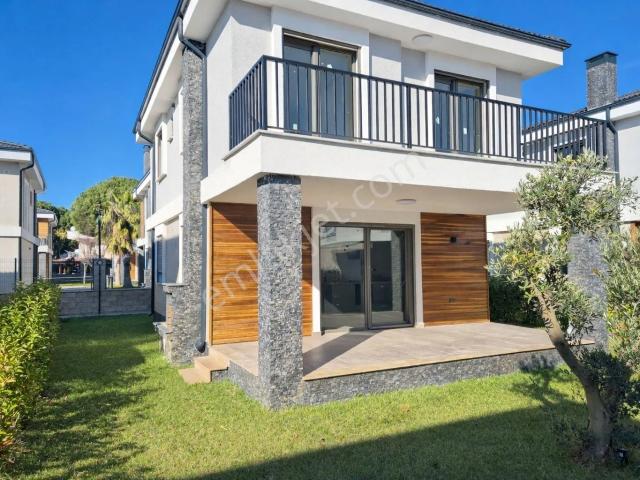 Ayvalik, Balikesir içerisinde satılık Villa