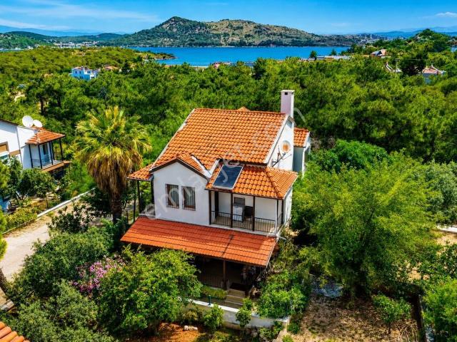 Ayvalik, Balikesir içerisinde satılık Villa