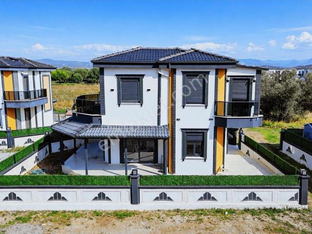 Ayvalik, Balikesir içerisinde satılık Villa