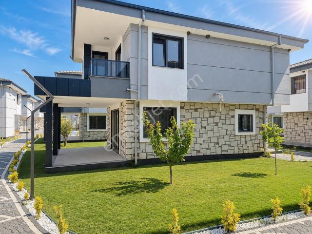 Ayvalik, Balikesir içerisinde satılık Villa