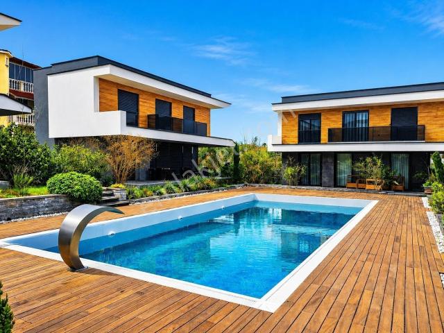 Ayvalik, Balikesir içerisinde satılık Villa