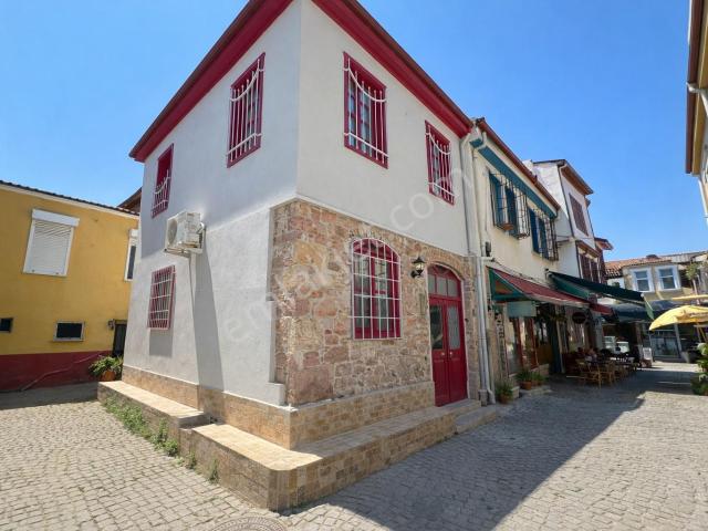 Ayvalik, Balikesir içerisinde satılık Villa