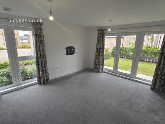 Flat for rent in Cammo, Scotland