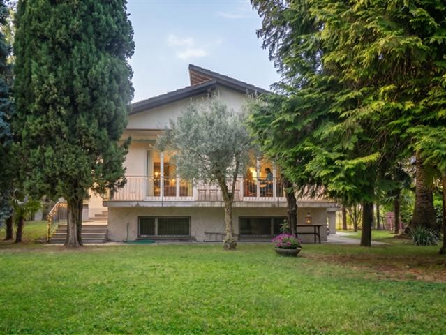 Einfamilienhaus kaufen in Bellinzona, Tessin