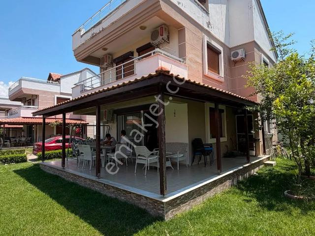 Dikili, İzmir içerisinde satılık Villa