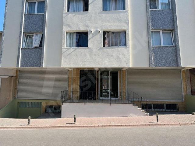 Ümraniye, İstanbul içerisinde satılık Bina