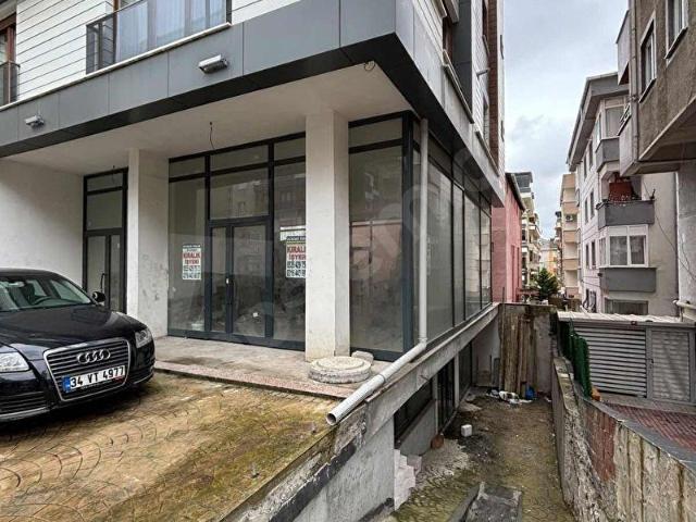 Ümraniye, İstanbul içerisinde satılık Dükkan