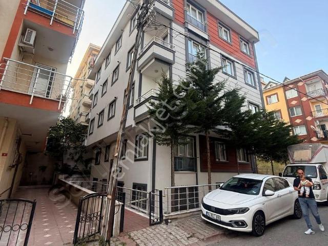 Ümraniye, İstanbul içerisinde kiralık mülk