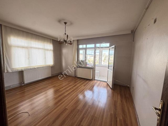 Ümraniye, İstanbul içerisinde kiralık mülk