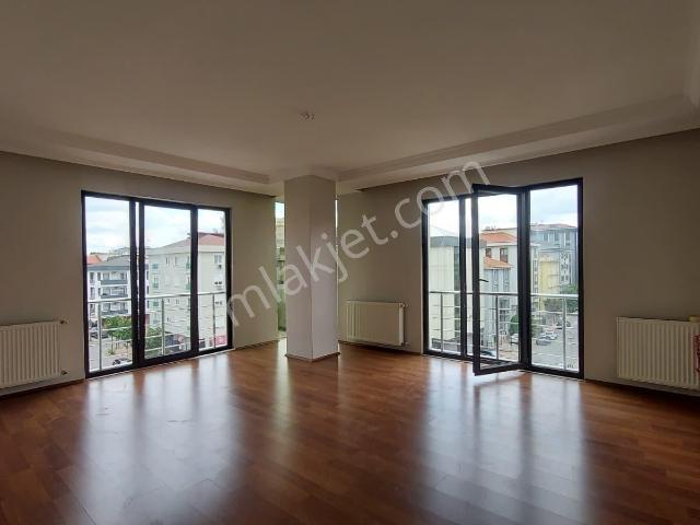 Ümraniye, İstanbul içerisinde kiralık mülk