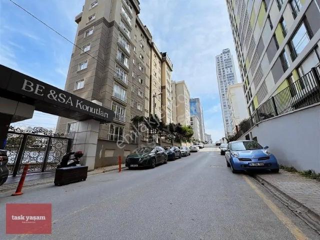 Ümraniye, İstanbul içerisinde kiralık mülk