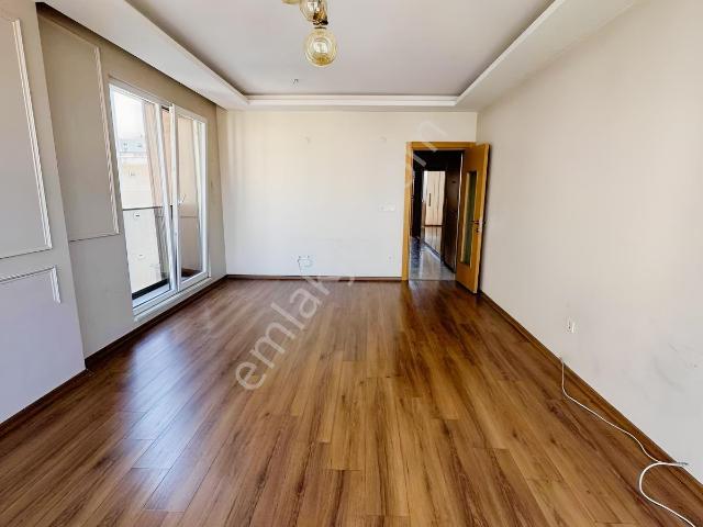Ümraniye, İstanbul içerisinde kiralık mülk