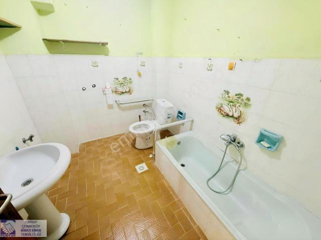 Ümraniye, İstanbul içerisinde kiralık mülk