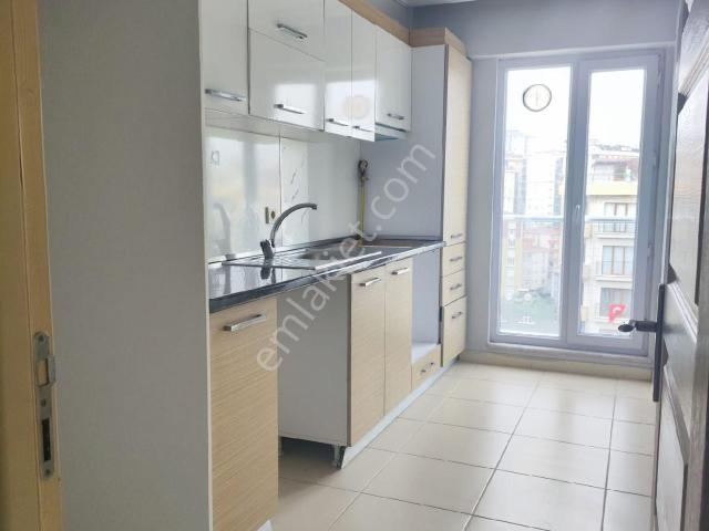 Ümraniye, İstanbul içerisinde kiralık mülk