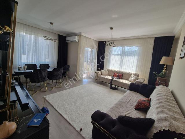Ümraniye, İstanbul içerisinde satılık mülk