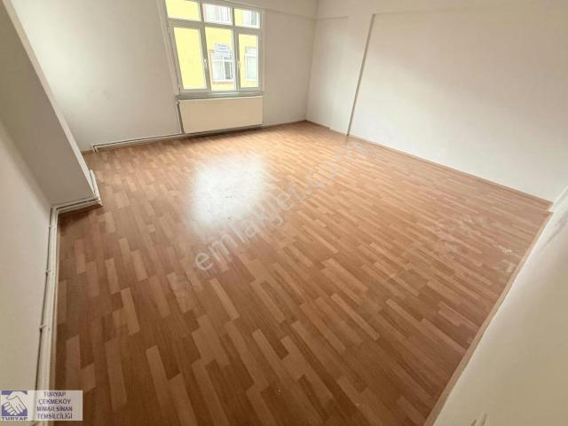Ümraniye, İstanbul içerisinde kiralık mülk