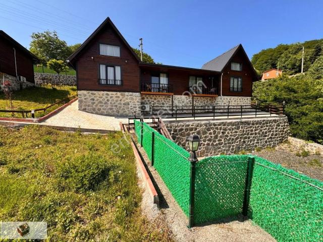 Altinova içerisinde satılık Villa