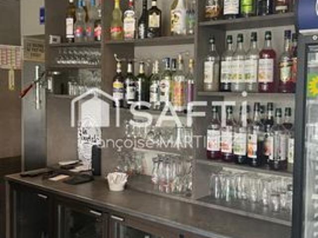 Local Commercial vente à Bourg-en-Bresse, Trévoux