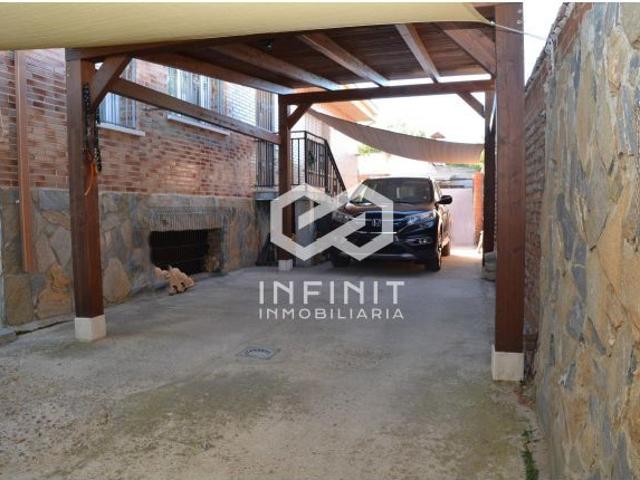 Casa en venta en Torres De La Alameda