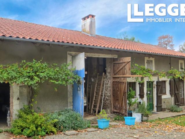 Maison vente à Confolens, Tessonnière