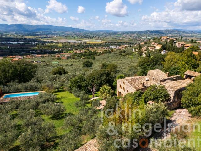 Casa in vendita a Trevi, Umbria