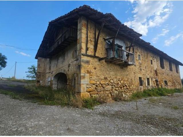 Casa en venta en Larrabetzu