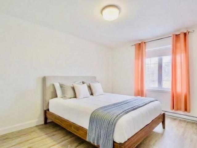 Apartment for rent in Jacques-cartier, Quebec