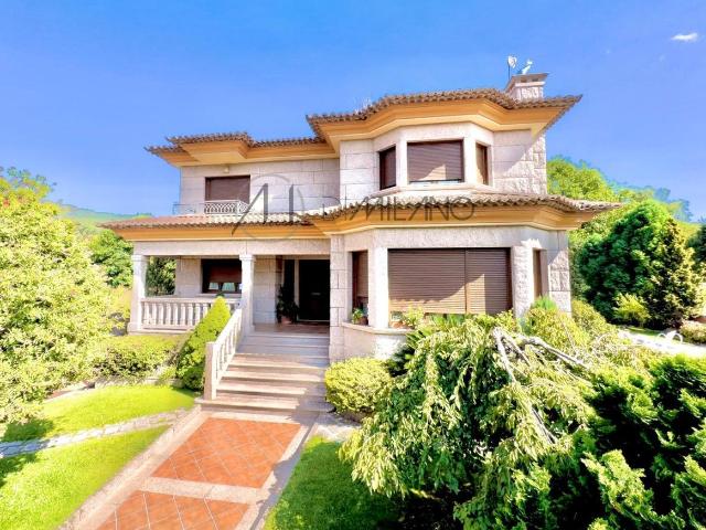 Chalet en venta en Atios, O Porriño