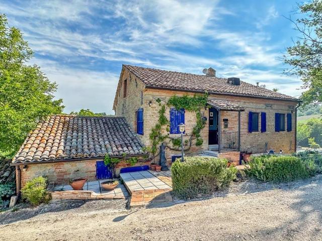 Casa in vendita a Marche, Macerata