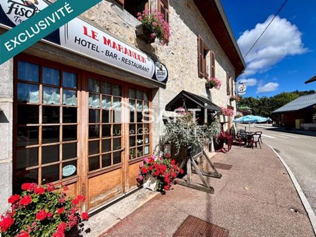 Local Commercial vente à Foncine-le-Bas, Jura