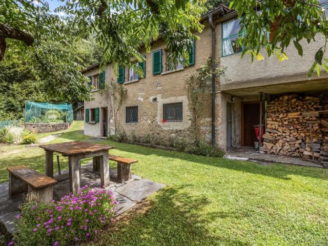 Haus kaufen in Aldesago, Tessin