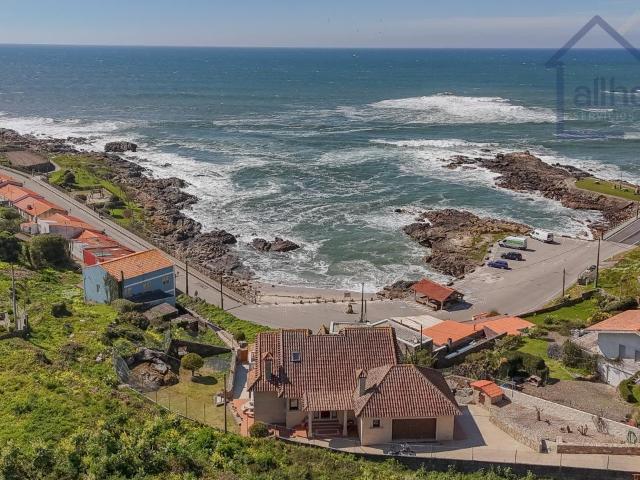 Villa en venta en La Guardia, Rosentes