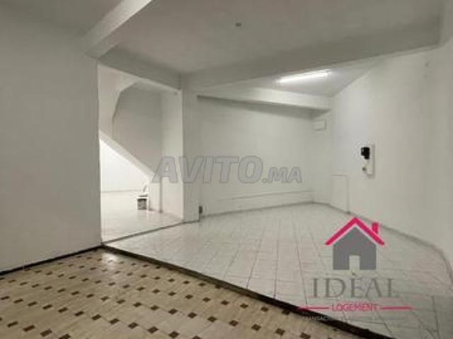 Local commercial vente à Anfa, Gharb-Chrarda-Beni Hssen