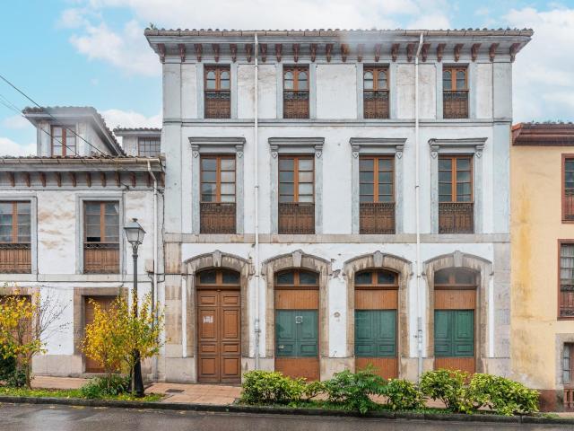 Casa en venta en Oviedo, Asturias