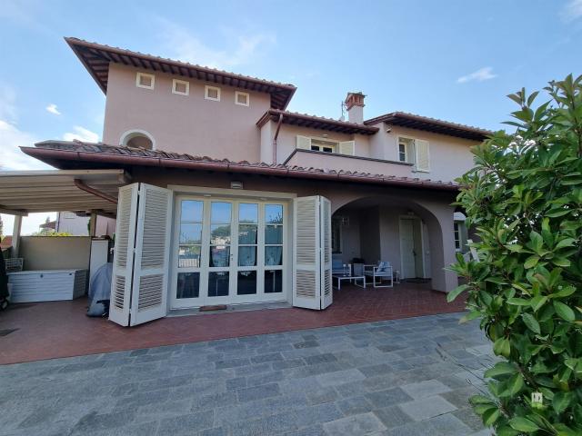 Casa in vendita a Casciana Terme Lari, Lari