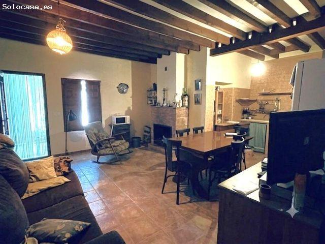 Casa en venta en les Enzebres, el Pinós / Pinoso