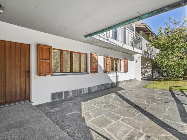 Wohnung kaufen in Losone, Tessin