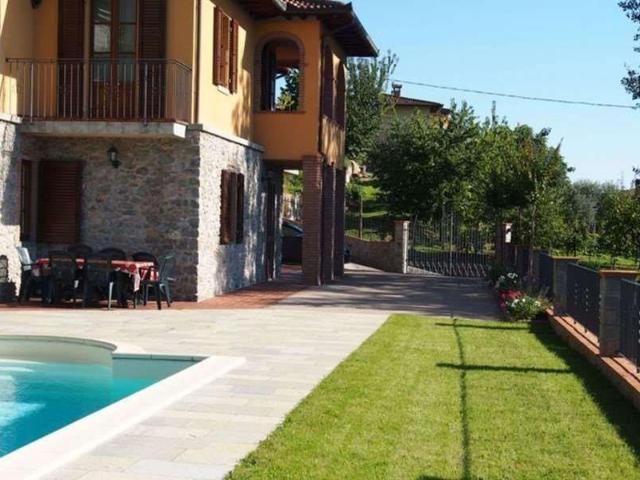 Casa in vendita a Unione Comuni Garfagnana, Castiglione Di Garfagnana