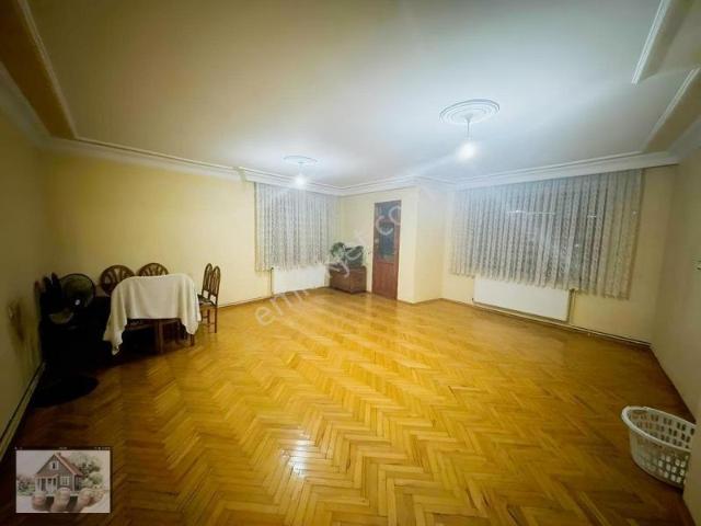 Üsküdar, İstanbul içerisinde kiralık mülk