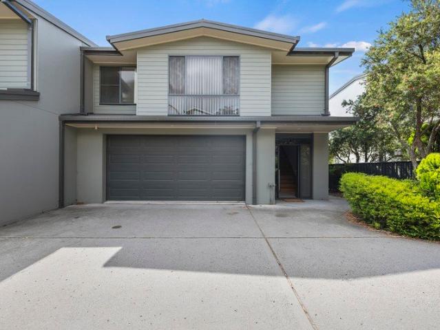 Townhouse for sale in Mirador, New South Wales