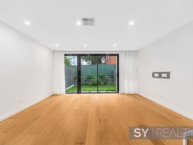Townhouse for rent in Sydney, New South Wales