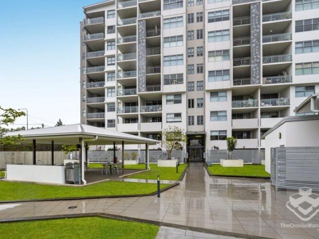 Apartment for sale in Eight Mile Plains, Greater Brisbane